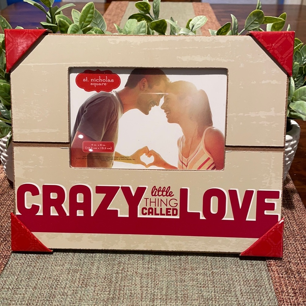 NEW picture frame